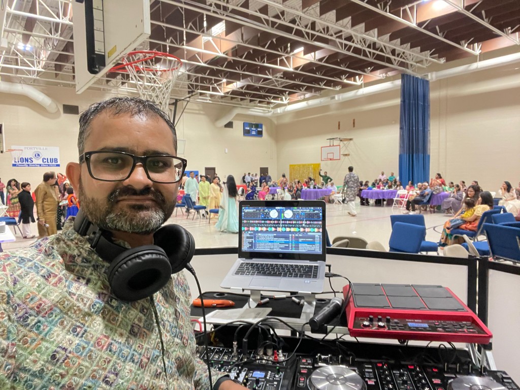 Shreeraj Entertainment - DJ Aashish Patel - Professional DJ Service