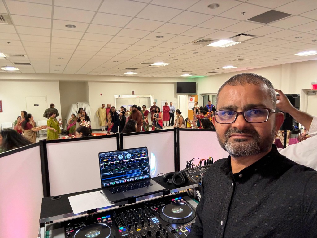 Shreeraj Entertainment - DJ Aashish Patel - Professional DJ Service